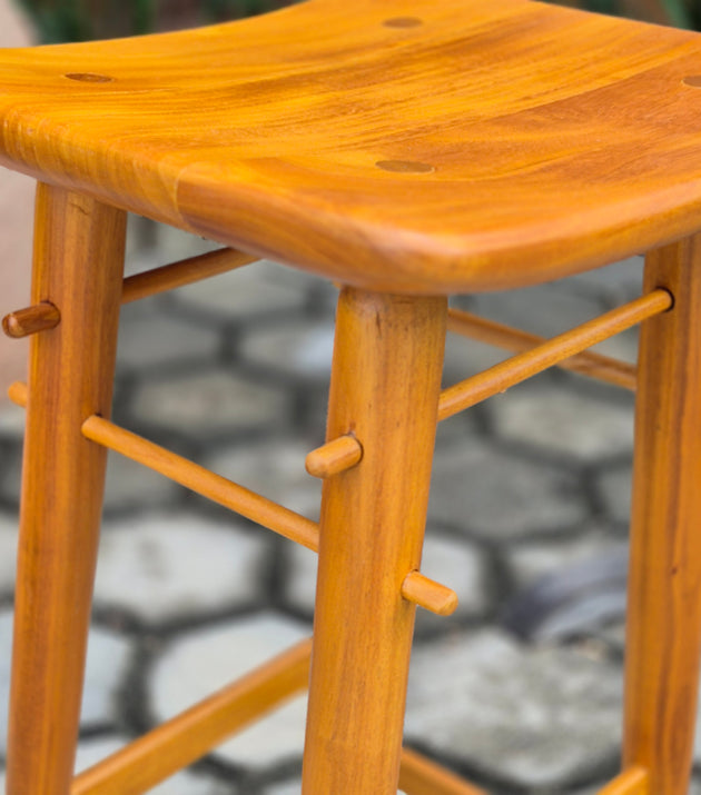 Banqueta coreana Madeira