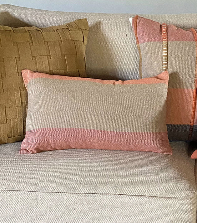 Capa de Almofada Terra Céu: Conforto Artesanal, Design Natural, Toque Suave