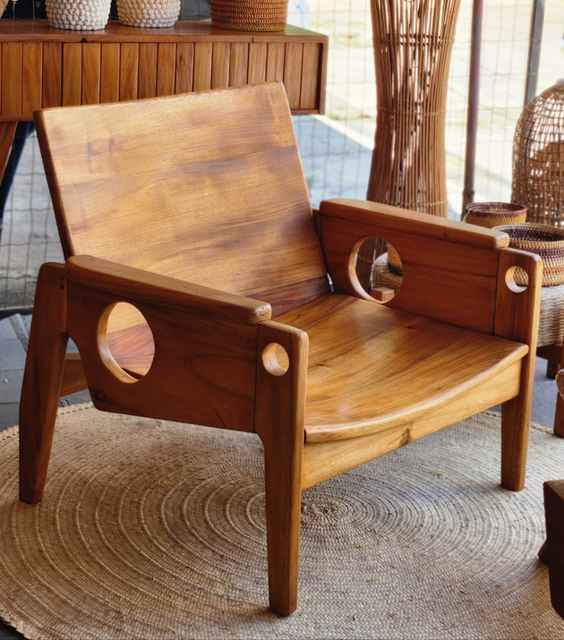 Poltrona São Paulo.