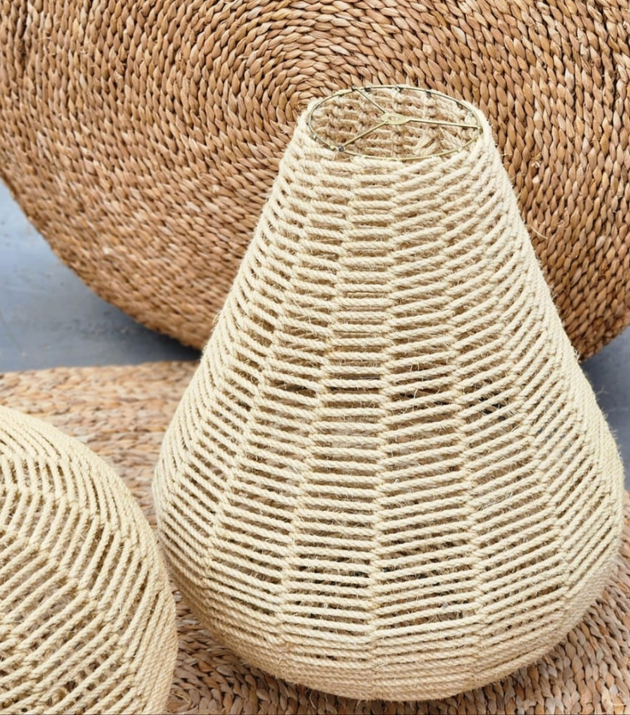 Luminária Pera de Sisal.