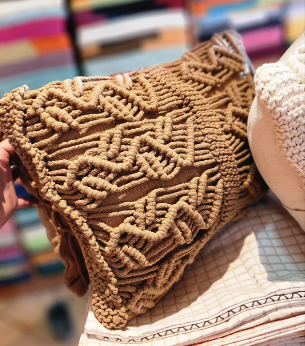 Capa de Almofada Macramê 30 x 50cm - Santa Luzia