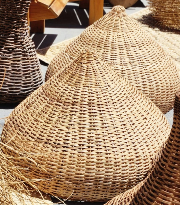 Luminária Concha 40 x 60 cm em Cipó Raspado