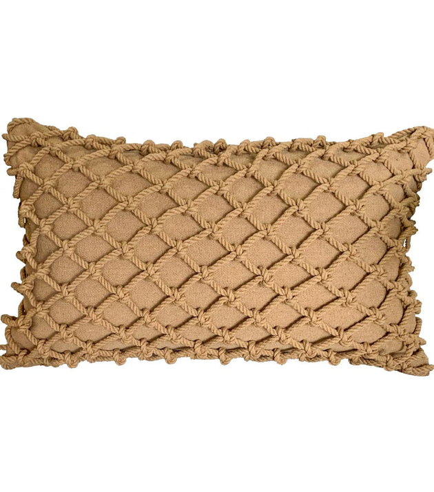 Capa Almofada Macramê Artesanal Caramelo, Corda Algodão, Decoração Aconchegante e Textura Única