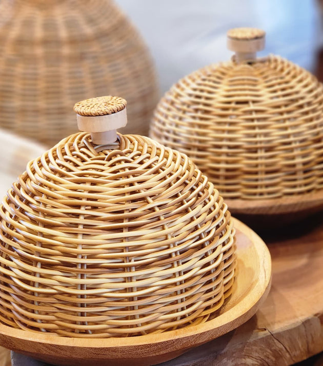 Queijeira de fibra sintética.