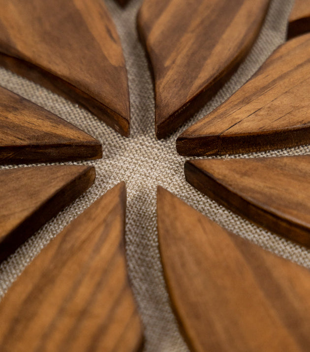 Quadro Artesanal Flor de Lótus Alto Relevo Decorativo para Casa Tukã