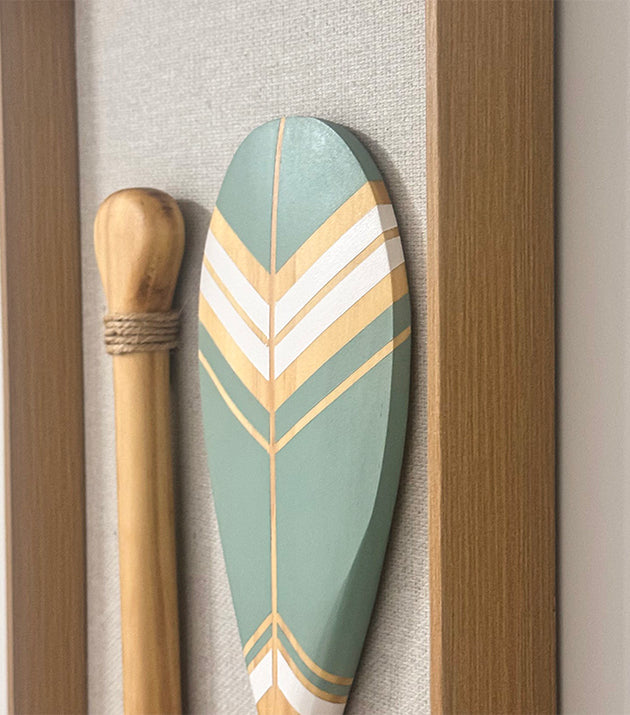 Quadro Decorativo Artesanal Remos Kopacê Verde Trilha Moldura Pirâmide 70x30cm