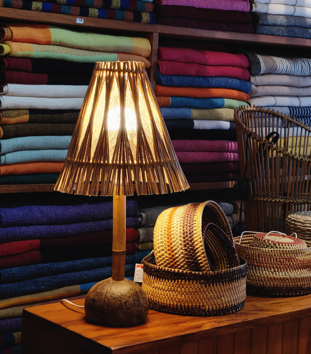 Abajur Havaí - Talisca de Coco.