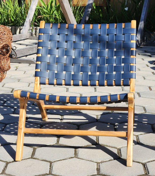 Poltrona Teca Couro Legítimo.