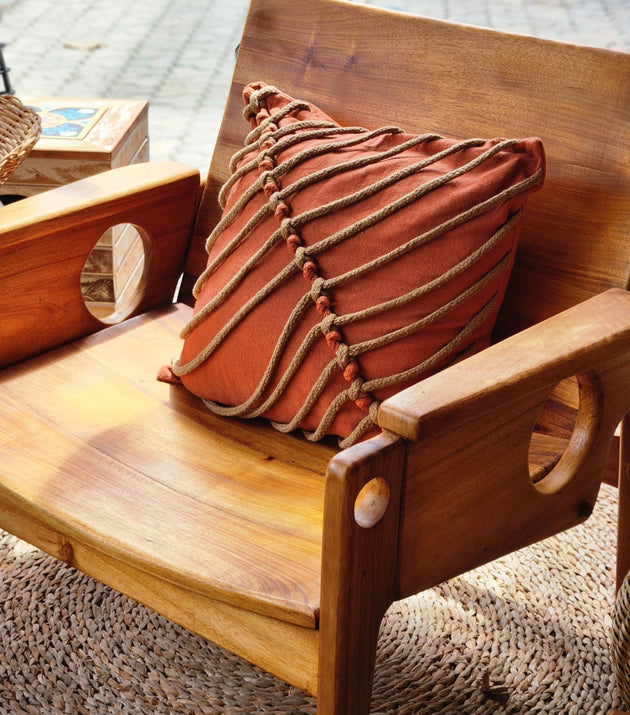 Poltrona São Paulo.