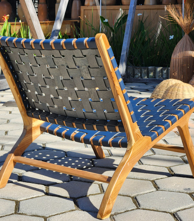 Poltrona Teca Couro Legítimo.