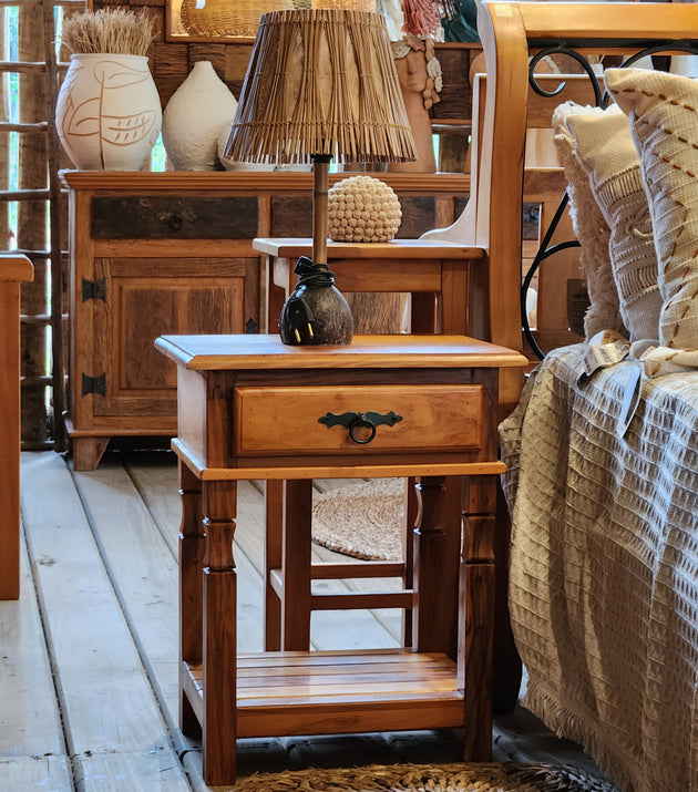 Criado de Cabeceira Empório