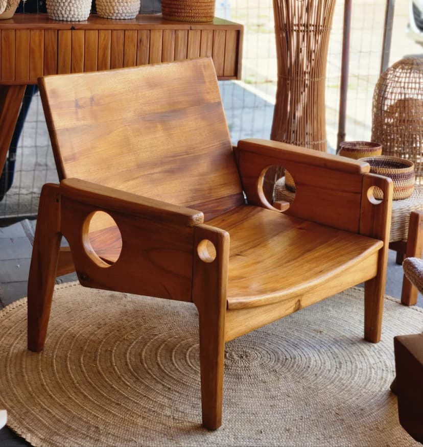 Poltrona São Paulo.