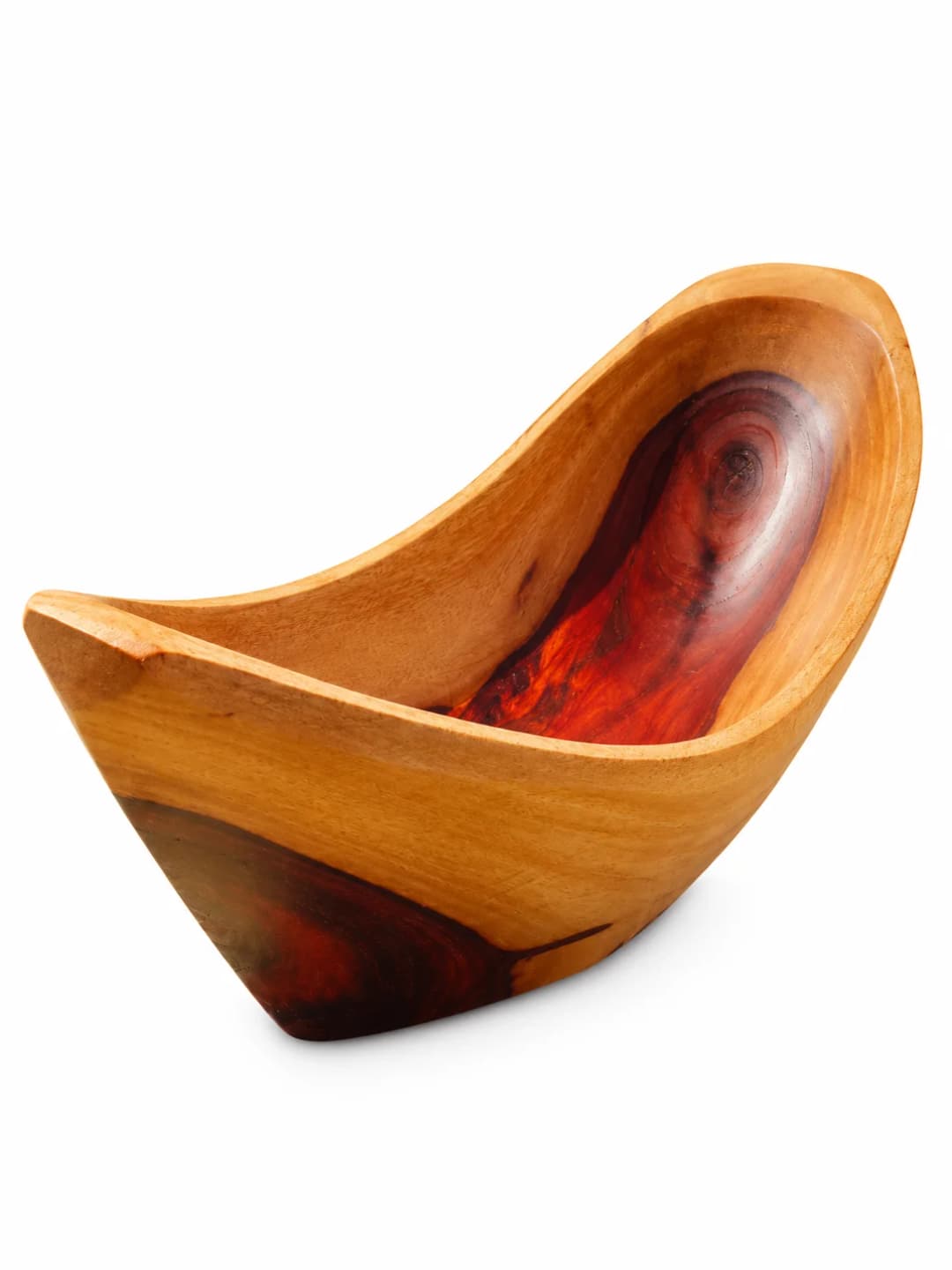 Barca de Madeira Artesanal Polida.png