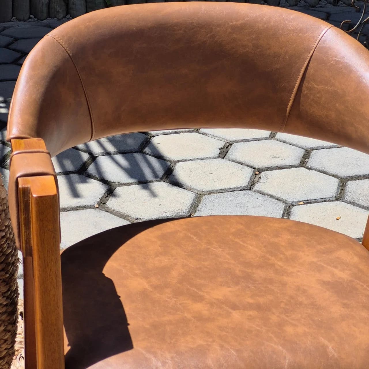 Cadeira - Couro Legítimo