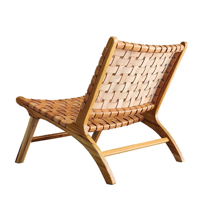 PoltronadeMadeiraTekaemCouroCruCaraiva_4.webp