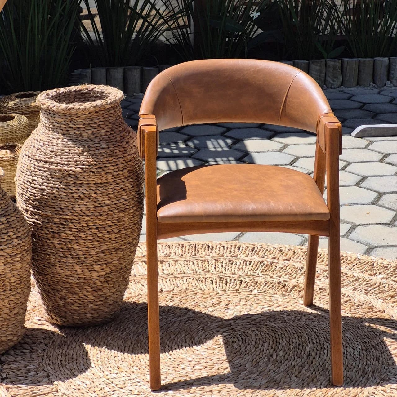 Cadeira - Couro Legítimo