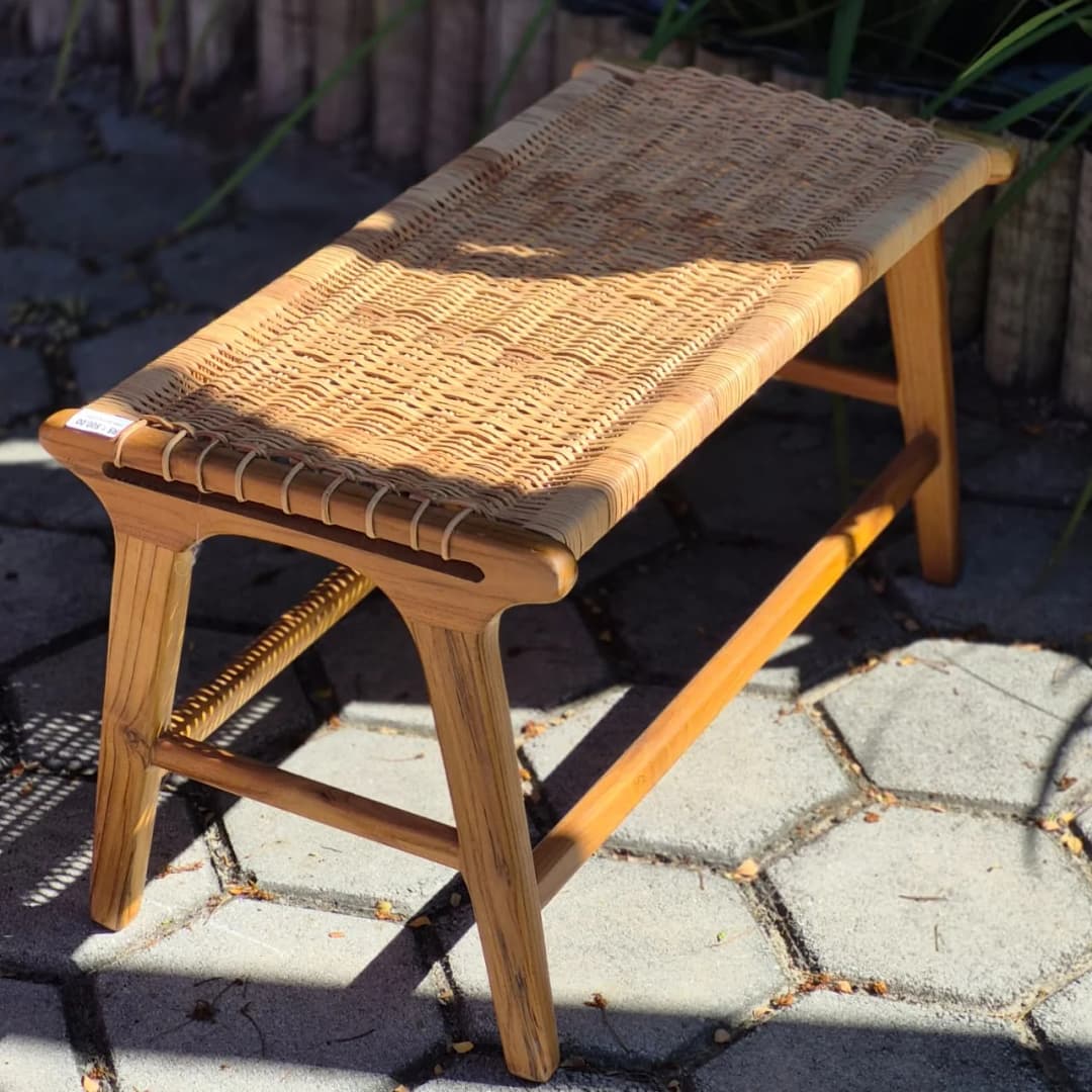 Banquinho de Cipó.