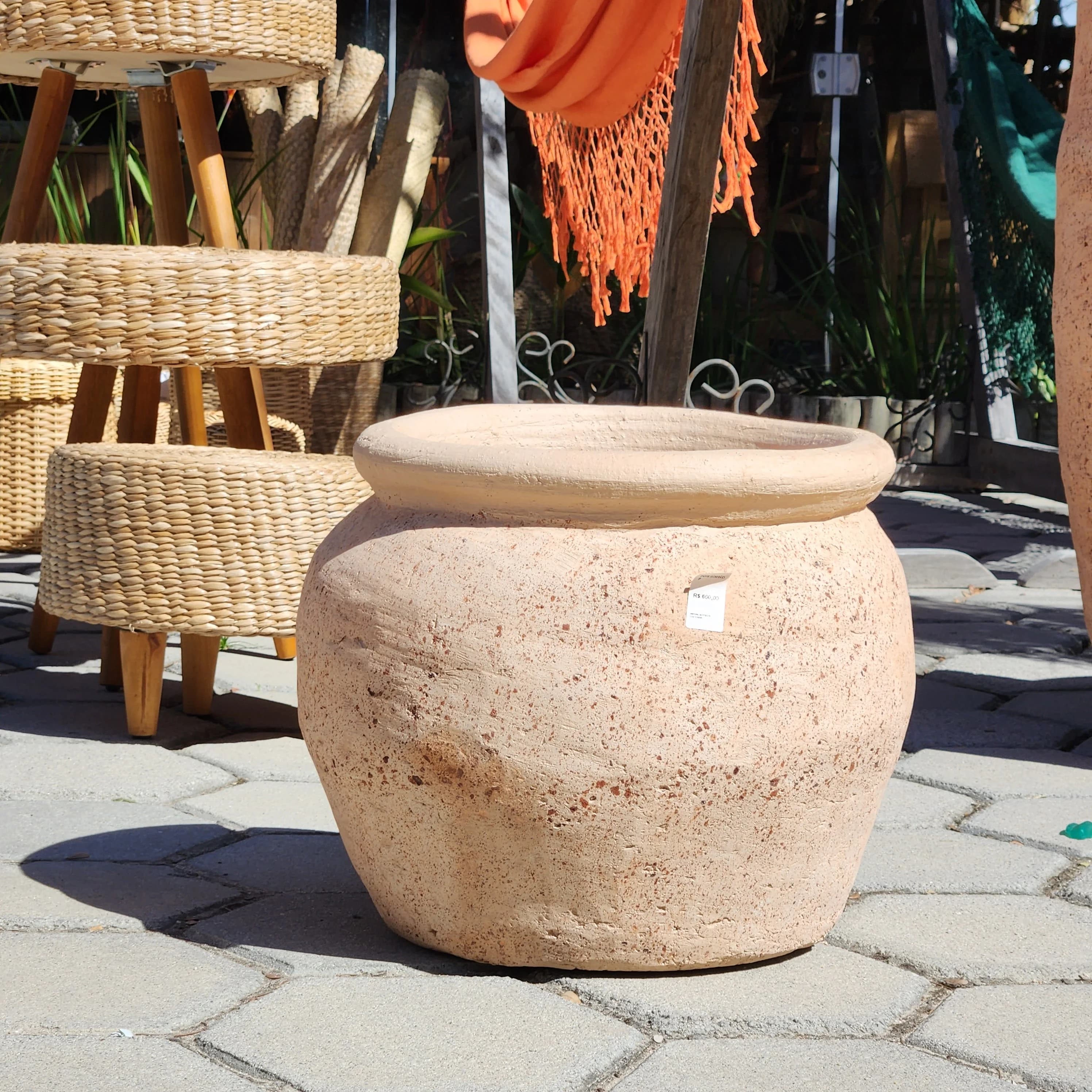 Vasos e Potes de Barro