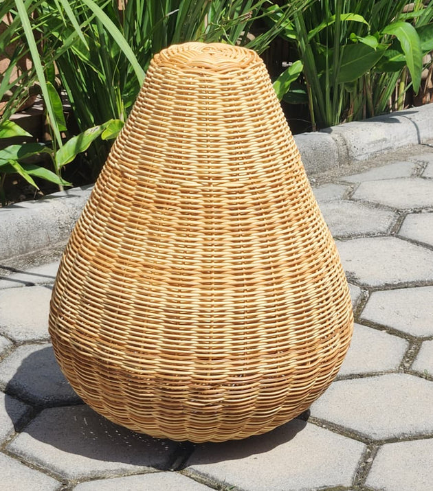 Luminária Pêra Sintética