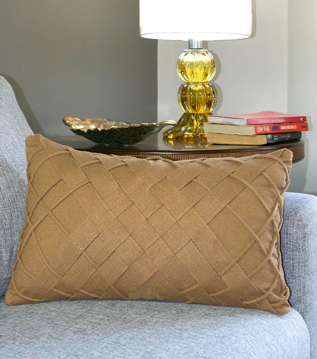 Capa de Almofada Trancê Diagonal Caramelo Retangular: Luxuosa, Confortável e Artesanal