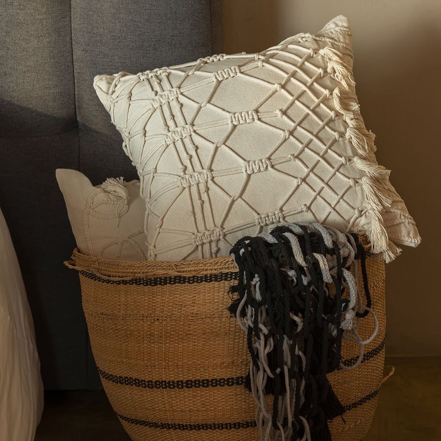 Capa de Almofada Decorativa Artesanal Macramê Elegante para Conforto e Estilo Boho