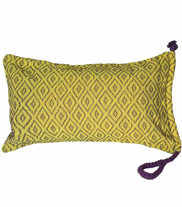 Capa de Almofada Girassol Reciclada: Decoração Sustentável Artesanal para Seu Lar