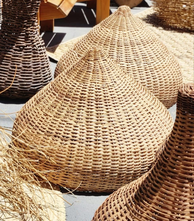 Luminária Concha 40 x 60 cm em Cipó Raspado