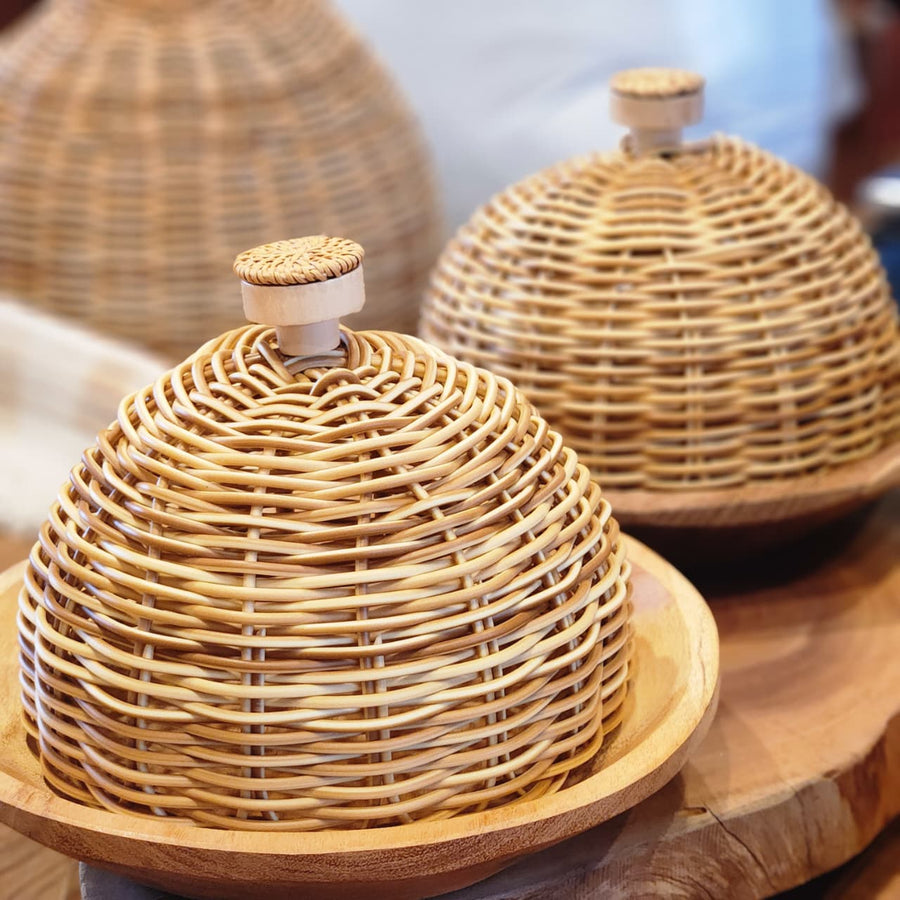 Queijeira de fibra sintética.