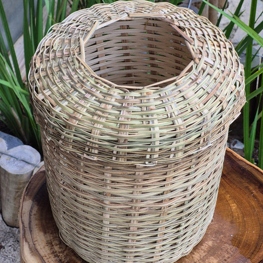 Lixeira Natural Fibra de Dendê.