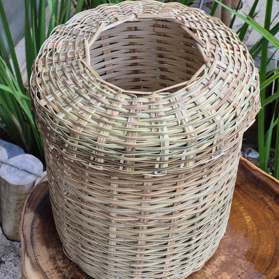 Lixeira Natural Fibra de Dendê.