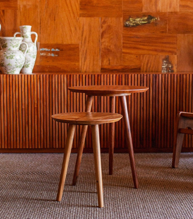 Mesinha de Canto Redonda Peroba.