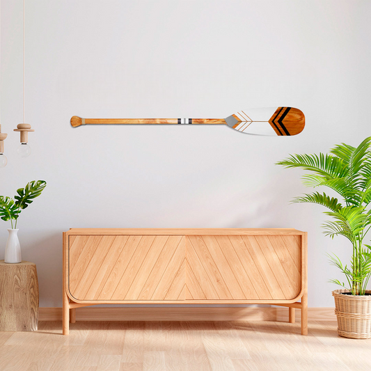 Remo Decorativo Tribal Artesanal em Madeira Natural: Design Exclusivo e Pintura Manual